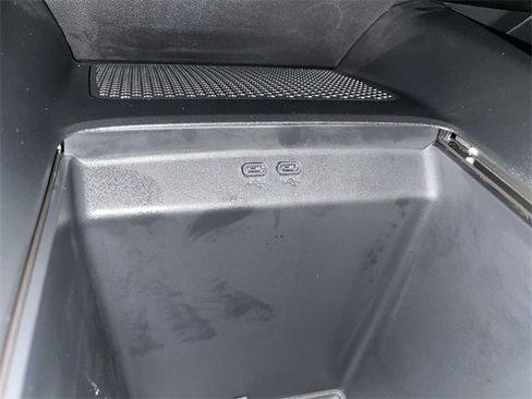 Certified 2025 Chevrolet Blazer EV RS image 30