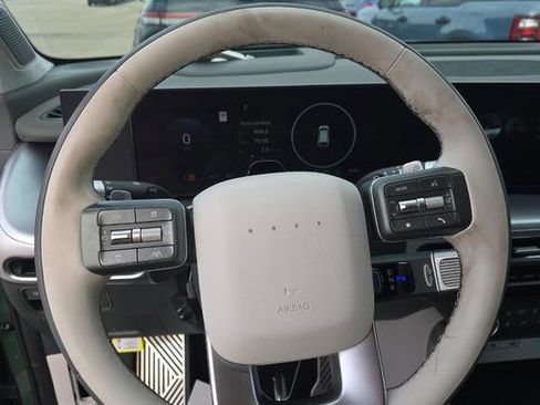 Used 2026 Hyundai Ioniq 9 Calligraphy image 7