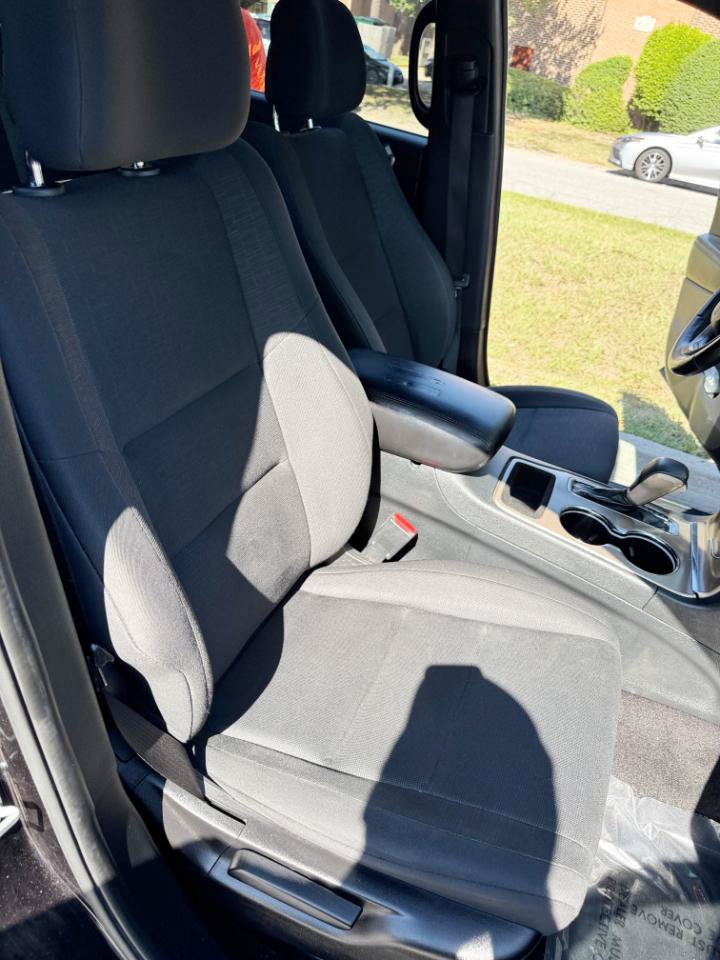 Used 2016 Jeep Grand Cherokee Laredo RWD image 16