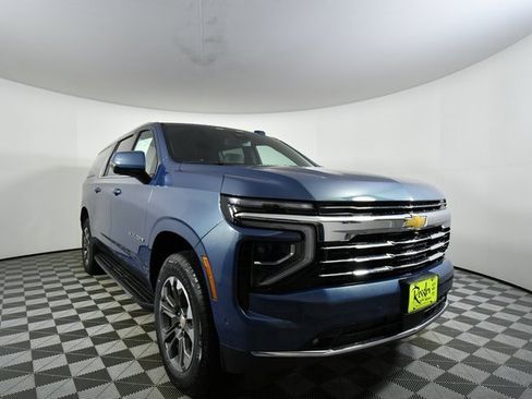 New 2026 Chevrolet Suburban LT w/ Comfort Package image 8