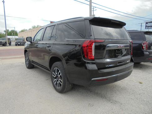 Used 2023 GMC Yukon AT4 w/ LPO, Floor Liner Package image 6