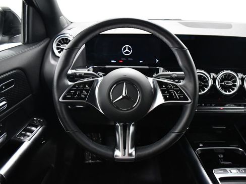 Certified 2025 Mercedes-Benz GLA 250 4MATIC image 9