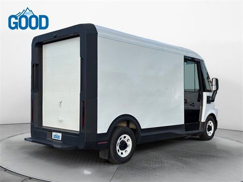 Used 2024 Chevrolet Brightdrop 400 w/ Commercial Equipment Package image 5