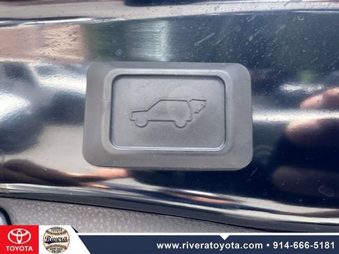 Used 2023 Toyota RAV4 XLE w/ Convenience Package AWD/4WD image 16
