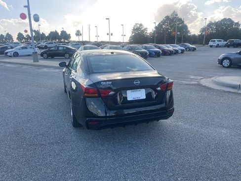 New 2025 Nissan Altima 2.5 S image 9