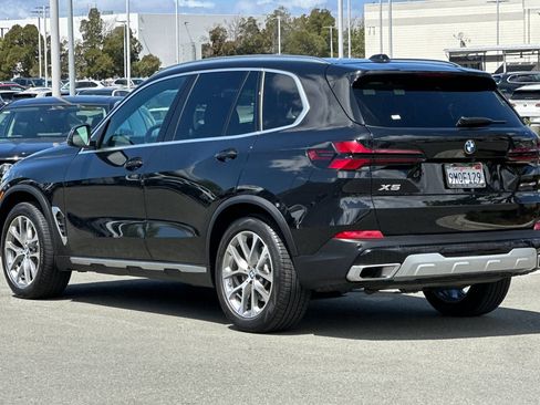 Used 2025 BMW X5 xDrive40i AWD/4WD image 6