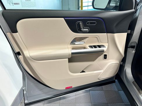 New 2026 Mercedes-Benz GLA 250 4MATIC image 8