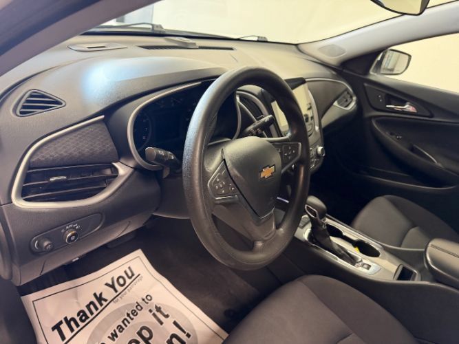 Used 2024 Chevrolet Malibu LT FWD image 12