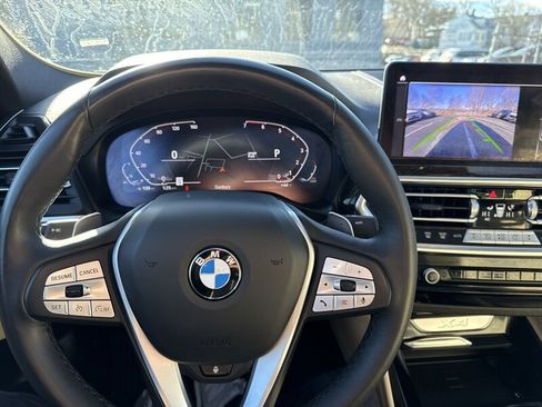 Used 2023 BMW X4 xDrive30i w/ Premium Package image 10