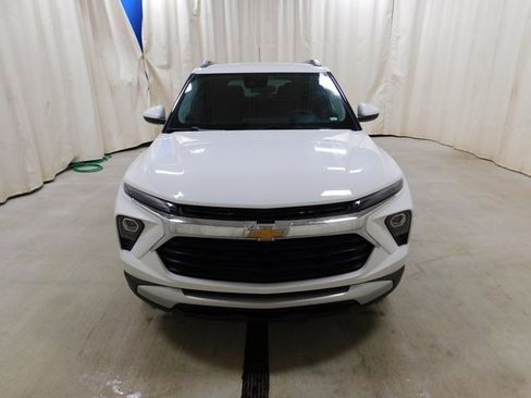 Used 2025 Chevrolet TrailBlazer LT image 4