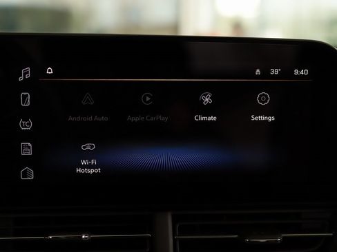 Used 2025 Chevrolet Trax LT w/ Driver Confidence Package image 13