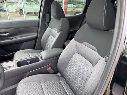 New 2026 Nissan Kicks SV image 9