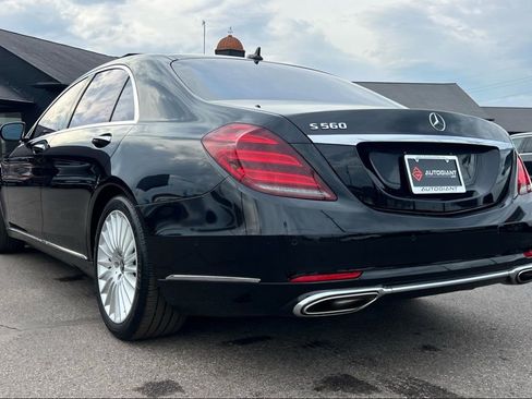 Used 2018 Mercedes-Benz S 560 Sedan image 5