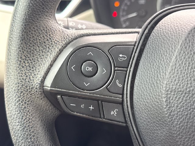 Used 2020 Toyota Corolla LE FWD image 24