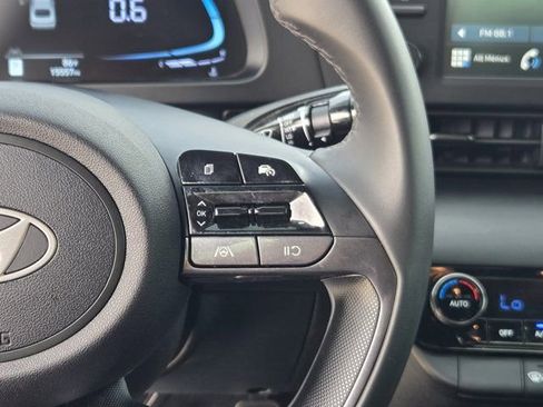 Certified 2025 Hyundai Elantra Sport FWD image 28