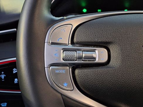 Used 2024 Genesis GV70 2.5T w/ Advanced Package image 13