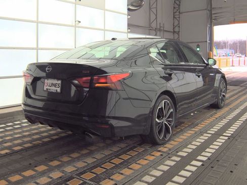 Used 2024 Nissan Altima 2.5 SR image 6