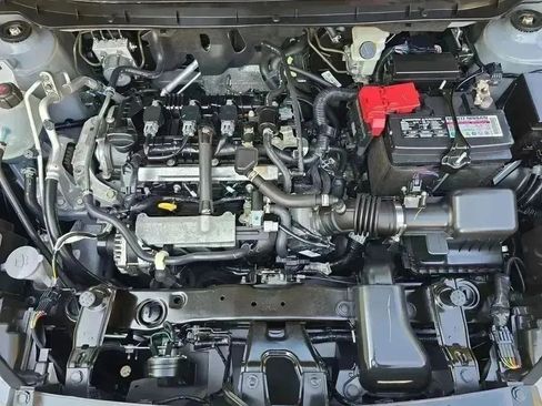 Used 2024 Nissan Kicks SR w/ SR Premium Package image 14