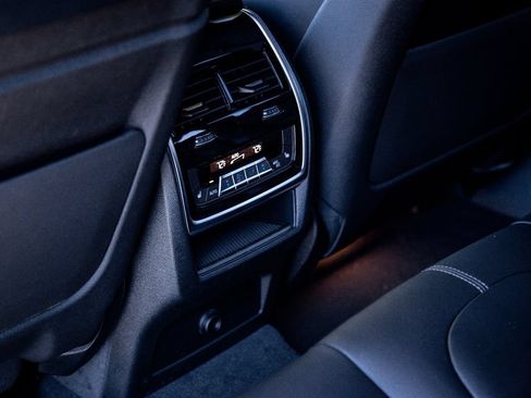 New 2027 BMW X6 M60i AWD/4WD image 22