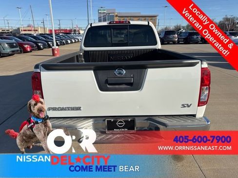 Used 2015 Nissan Frontier SV image 4
