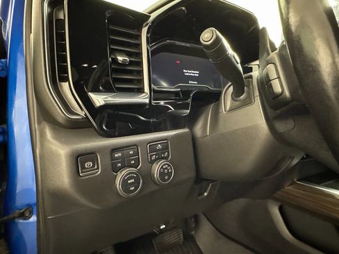 Used 2022 Chevrolet Silverado 1500 LT Trail Boss image 32