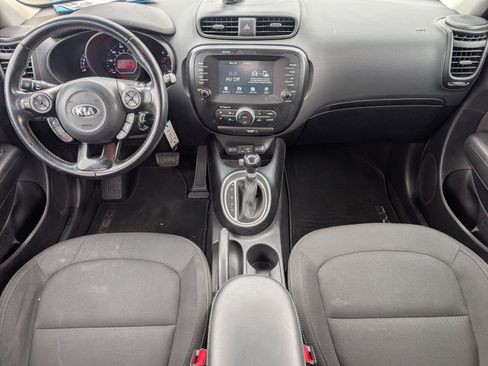 Used 2018 Kia Soul + FWD image 5