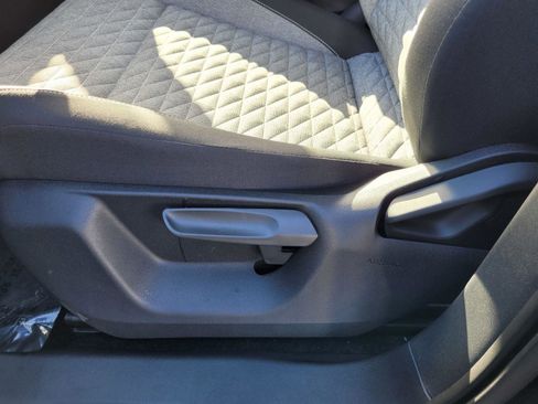 New 2026 Volkswagen Tiguan S image 16