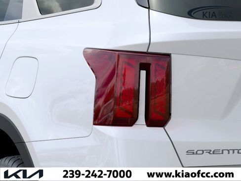 New 2026 Kia Sorento S w/ S Panoramic Sunroof Package AWD/4WD image 11