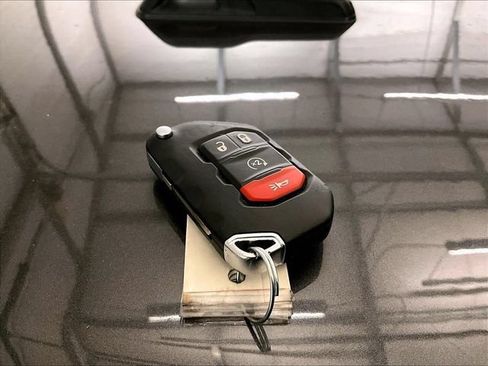Used 2020 Jeep Wrangler Unlimited Sahara AWD/4WD image 9