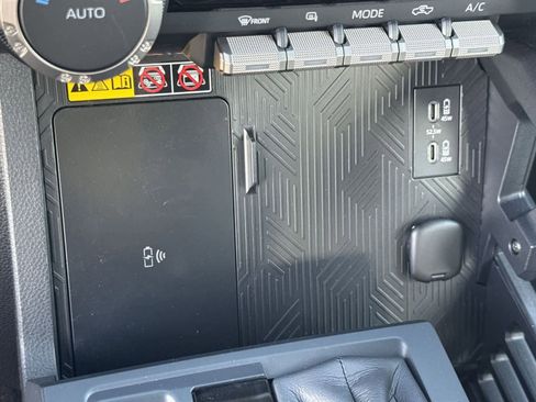 Certified 2025 Toyota Tacoma SR5 image 21