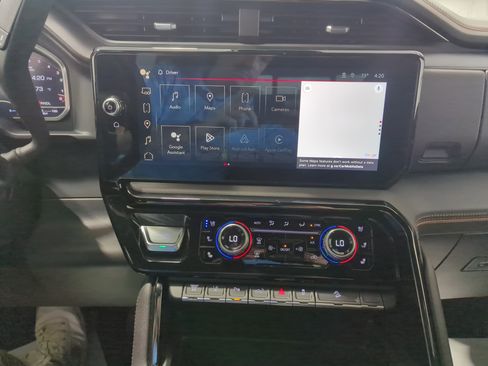 Used 2024 GMC Sierra 2500 AT4 w/ Technology Package image 20