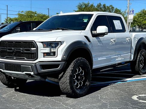 Used 2020 Ford F150 Raptor w/ Equipment Group 802A Luxury image 2