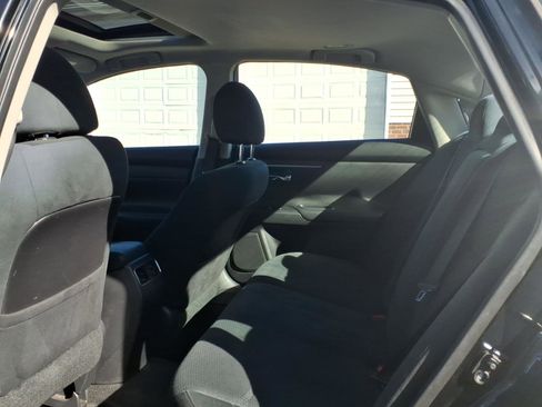 Used 2015 Nissan Altima 2.5 SV w/ Convenience Package image 9