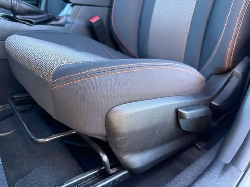 Used 2020 Subaru Crosstrek 2.0i Premium image 18