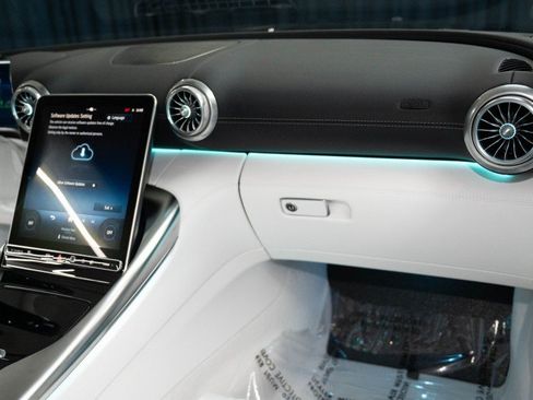 New 2026 Mercedes-Benz Maybach SL 680 image 17