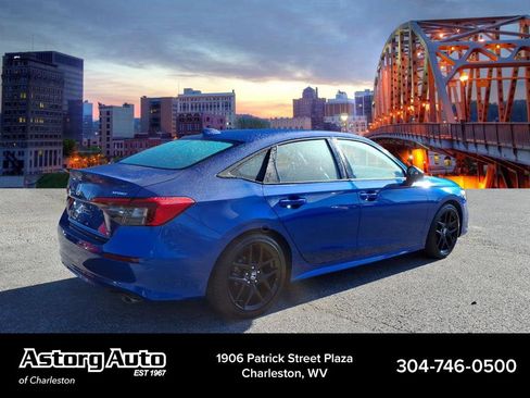 Used 2022 Honda Civic Sport image 3