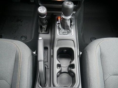 Used 2024 Jeep Wrangler Sport S image 22