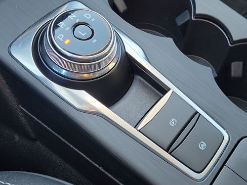 Used 2021 Ford Escape SEL image 32