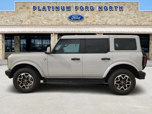New 2026 Ford Bronco Outer Banks AWD/4WD image 3