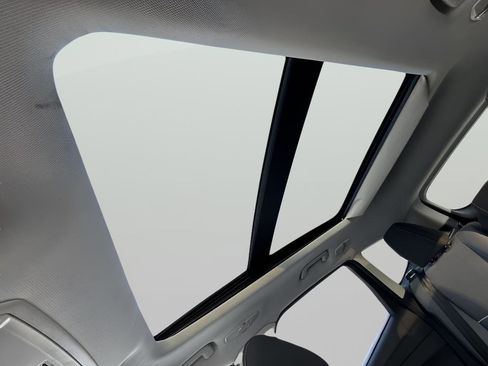 Used 2014 Ford Escape SE image 16