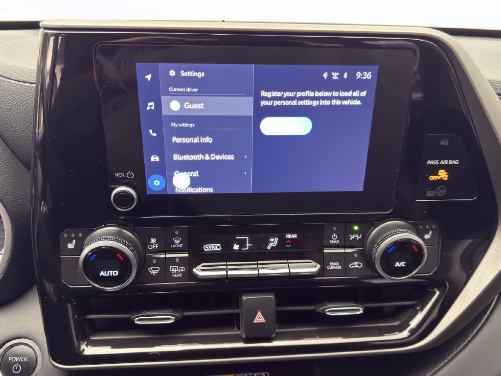 Certified 2026 Toyota Highlander XLE AWD/4WD image 29