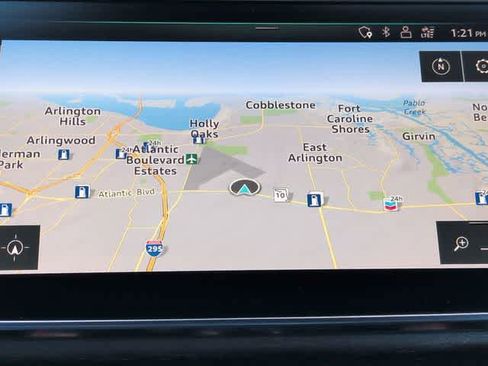 Used 2019 Audi Q8 Premium Plus w/ Premium Plus image 31