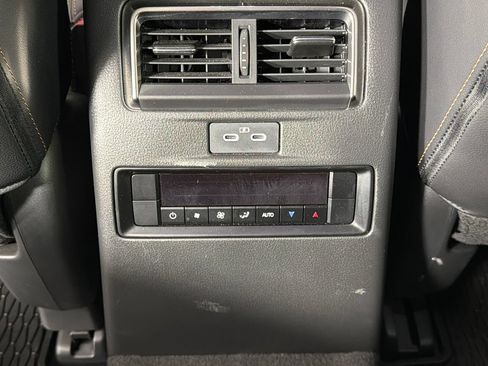 Used 2024 MAZDA CX-90 Plug-In Hybrid w/ Preferred AWD/4WD image 15