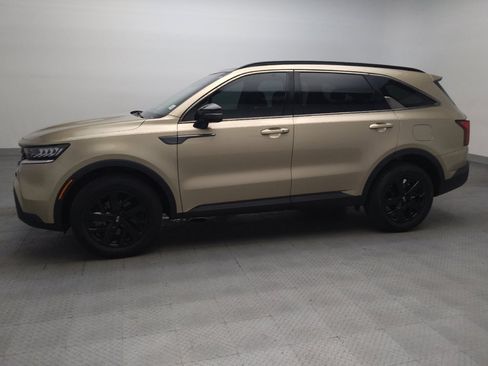 Used 2021 Kia Sorento S w/ Panoramic Sunroof Package AWD/4WD image 2