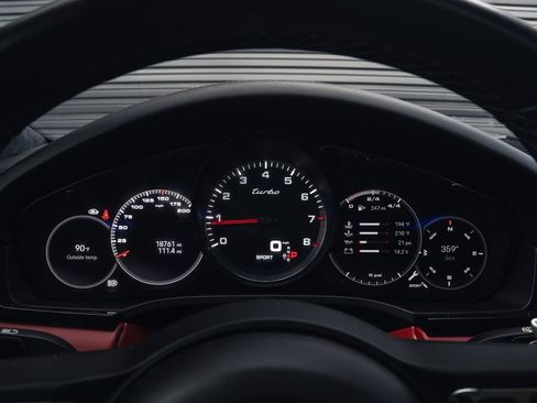 Certified 2022 Porsche Cayenne Turbo image 43