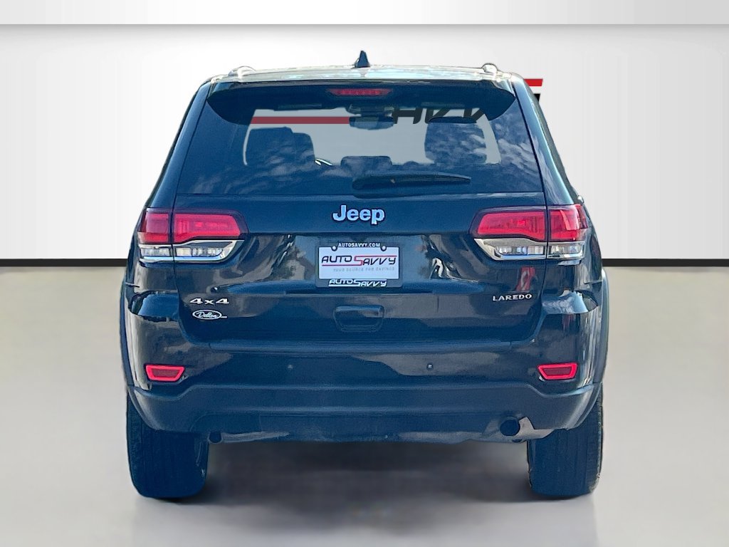 Used 2022 Jeep Grand Cherokee Laredo X AWD/4WD image 6