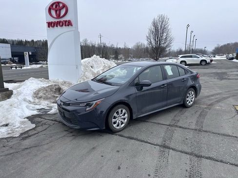 Used 2023 Toyota Corolla LE image 7