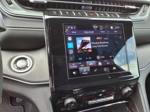 Used 2024 Jeep Grand Cherokee L Altitude image 19