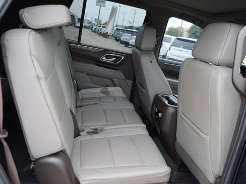 Used 2021 GMC Yukon SLT w/ SLT Luxury Plus Package AWD/4WD image 23