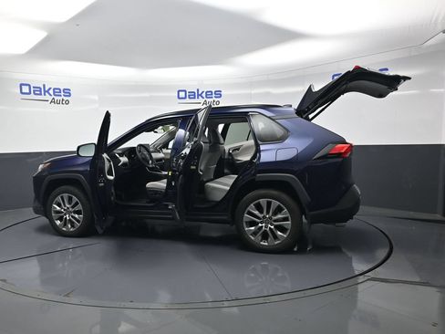 Used 2023 Toyota RAV4 XLE Premium AWD/4WD image 56
